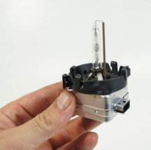 PHILIPS D1S XENON HID LIGHT BULB 9285141294 GENUINE OEM HEADLIGHT HEADLAMP - $100.09