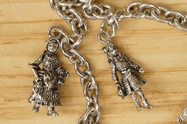 Modern Costume Jewelry American Girls Collection Charm Bracelet 7&quot; Long - £19.56 GBP