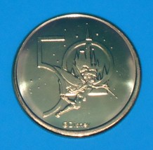 BRAND NEW RADIANT 50TH ANNIVERSARY WALT DISNEY CASTLE TINKERBELL TOKEN K... - £12.74 GBP