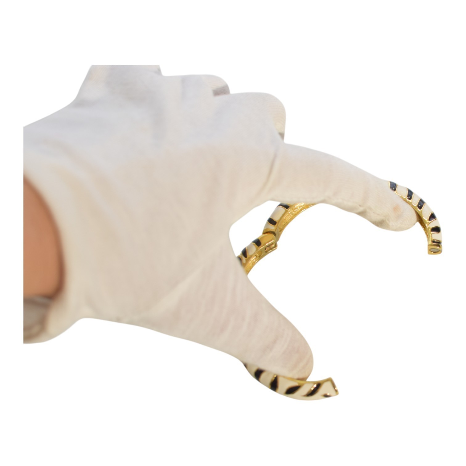 KENNETH JAY LANE Enamel Cuff Bracelet in zebra print black and white Item image 6