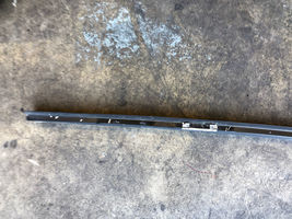 2004-2007 BMW 530i LEFT HAND DRIVER SIDE FRONT WINDSHIELD MOULDING K4382 image 7