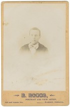 Circa 1880&#39;S Cabinet Card Handsome Young Man Suit &amp; Lrg Bow Tie Boggs Marion, In - £7.49 GBP