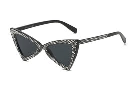 Women Retro Extreme High Pointed Rhinestone Fashion Cat Eye Sunglasses - £16.83 GBP
