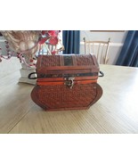 DECORATIVE STORAGE CHEST SHELF DECOR STAINED WICKER HINGES &amp; HANDLES 12&quot;... - $370.25 MXN