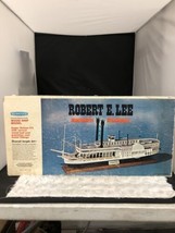 Robert E Lee Mississippi Steamboat Deluxe Wood Ship Model 1972 Complete Open Box - £78.75 GBP