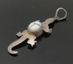 925 Sterling Silver - Vintage Cabochon Cut Howlite Lizard Pendant - PT16100 - £26.24 GBP