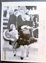 GRACE KELLY: (PRINCESS GRACE OF MONACO) ORIG,RARE UNSEEN CANDID PRESSPHOTO - $98.99