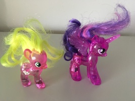 Unicorn &amp; Pony Figures - £2.92 GBP