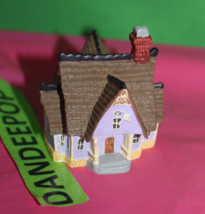 Hallmark Haunted House Merry Mini Keepsakes 1995 Figurine QFM8139 Halloween - $19.79