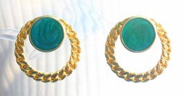 Green Enamel Chain Textured Gold-tone Hoop Pierced Earrings 1980s vintage 1 1/4&quot; - £9.83 GBP