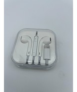 Apple Lightning Earpods MMTN2AM/A Earphone OEM Headset iPhone 12 13 14 G... - $390.50 MXN