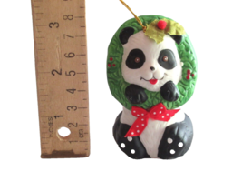 Vtg 1986 GIFTCO Panda Bear Porcelain Holiday Wreath BELL Ornament Figuri... - $159.83 MXN