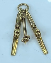 Skis and Poles 14K Gold Charm recreational charm 2.9gm JR7955 - £156.31 GBP
