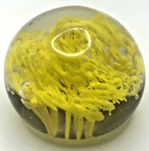 Vintage Glass Yellow Flower Paper Weight U258/29 - £39.31 GBP