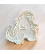 Godzilla Cookie Cutter Pastry Fondant Dough - $94.05 MXN