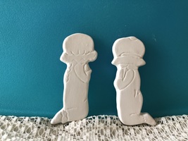 T1 - Large Girl and Boy Praying Magnets or Pins Ceramic Bisque Ready-to-Paint - £1.99 GBP