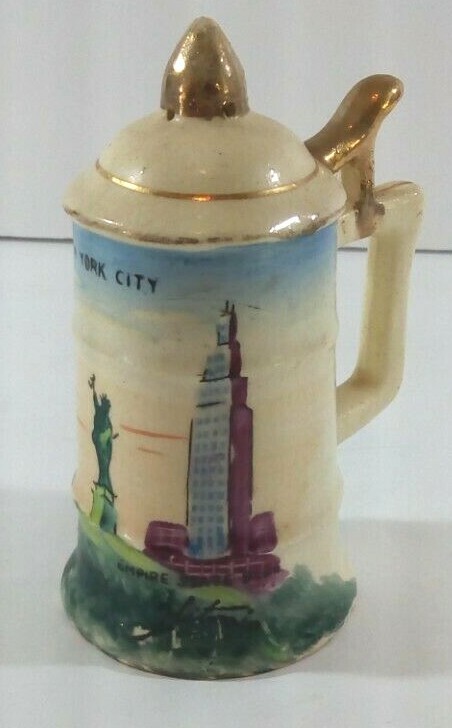 Vintage NEW YORK CITY SOUVENIR SALT SHAKER - JAPAN - $3.14