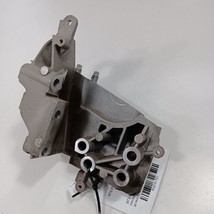 Ford Escape 1.5 Engine Motor Mount Bracket Right Passenger  2019 2018 2017 - $39.94