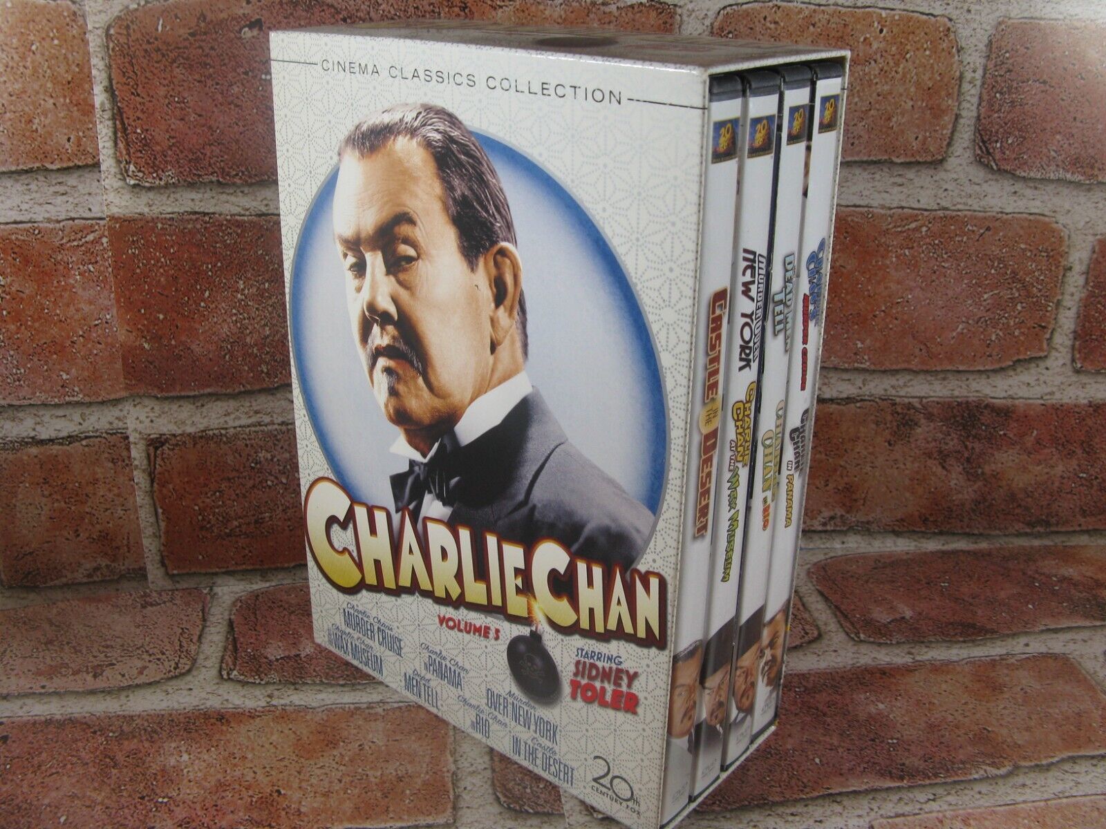 Primary image for Charlie Chan Collection Volume 5 DVD Sidney Toler Cinema Classics 4 Disc Set