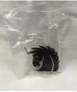 DARK HORSE NYCC NY COMIC CON EXCLUSIVE PIN NEW - $13.58 CAD