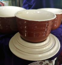 Oxford Stoneware Brown and Ivory Nesting Refrigerator Bowls (3) with Lids 1940's image 6