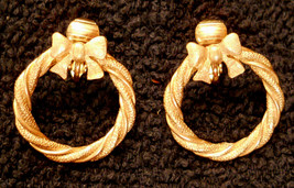 Avon Wreath Earrings Clip On VTG Gold Plated Hoops Hypo-Allergenic Nickel Free - £11.88 GBP