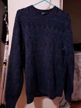 Gap Men’s Navy Sweater Medium  - $40.00