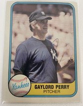 Gaylord Perry Signed Autographed 1981 Fleer Baseball Card - New York Yankees - £15.71 GBP