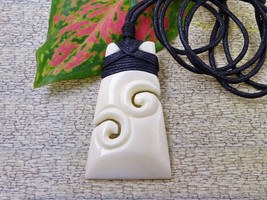 Maori Toki Koru Wave Pendant Necklace Surfer Charm - £17.56 GBP