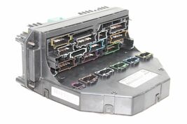 12-16 MERCEDES-BENZ E350 SEDAN Front SAM Module Relay Fuse Box F3690 image 5