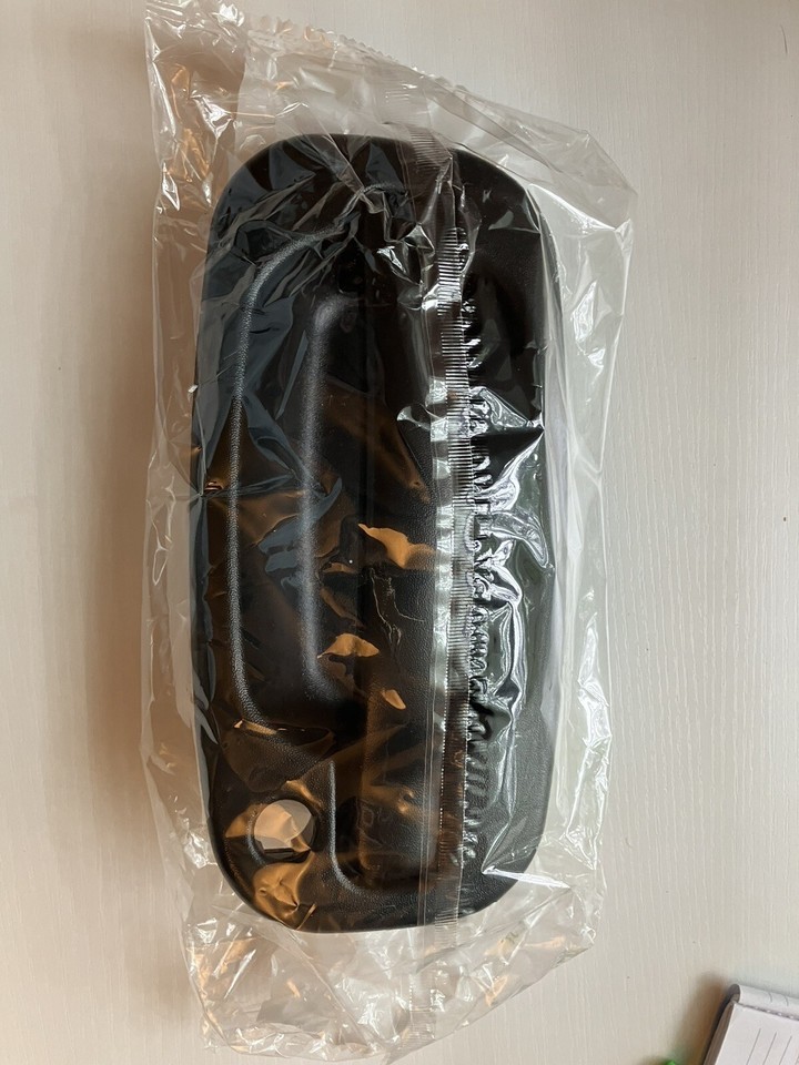 Chevrolet Avalanche 02-06 Front Left Outside Handle GM3523A-FL Black NEW - $17.81