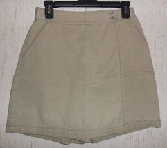 EXCELLENT WHITE STAG &quot;PUEBLO KHAKI&quot; -  BEIGE SKORT  SIZE 6 - $23.33