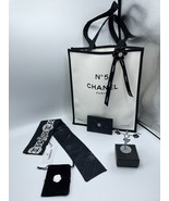 CHANEL 6 PC BUNDLE-FACTORY NO. 5 OFF WHITE SUMMER PERFUME TOTE + BEAUTIFUL ACCES - $175.00