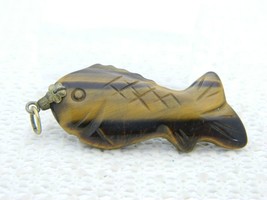 VTG Gold Tone Carved Tiger&#39;s Eye Fish Necklace Pendant - $19.60