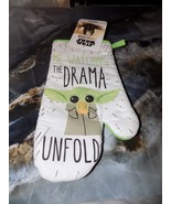 Disney STAR WARS The Mandalorian Me Watching the Drama Unfold Oven Mitt NEW - €11,76 EUR