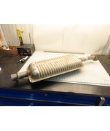 Ford YL8Z-5230-CA Exhaust Muffler New and Ugly from Storage - €128,19 EUR