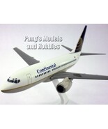 Boeing 737-700 (737) Continental Airlines 1/200 Scale Model - $600.00 MXN