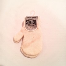 Baby Mittens NWT One Size Fits All White Color Knitwear - $5.94