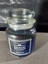 NEW Yankee Candle Country Kitchen Sweet Pea 14.5 oz Medium Jar Candle - £25.62 GBP