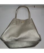 Tory Burch Michelle buckle tote bag mettallic leather medium large tote - $2,307.90 MXN