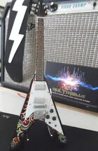 JIMI HENDRIX - Psychedelic Flying V 1:4 Scale Replica Guitar ~Brand New~ - €24,77 EUR