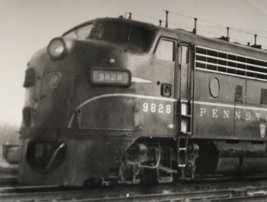 Pennsylvania Railroad PRR Pennsy #9828 Electromotive Train Photo Fort Wayne IN - £9.66 GBP