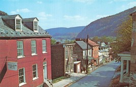 HARPER&#39;S Ferry West Virginia ~ Ricerchi Down High Street ~ Vintage Cartolina - £7.18 GBP