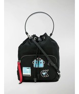 Authenticity Guarantee

Prada Re-Nylon bucket bag USED ROBOT BUCKET - $35,964.16 MXN