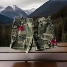 Venus Green Camo Raw Hem Shorts Embroidered Womens Size 8 Button Fly Pockets - £11.58 GBP
