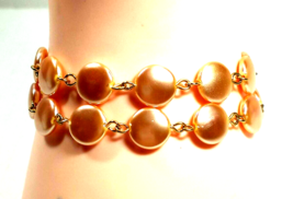 Vintage PREMIER DESIGNS Gold Color&amp; soft Peach Faux Pearls 7&quot; Bracelet signed - $14.99