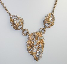 Antique Gold Tone Ornate Rhinestone Hinged Lavalier Necklace 17.75&quot; - £23.74 GBP