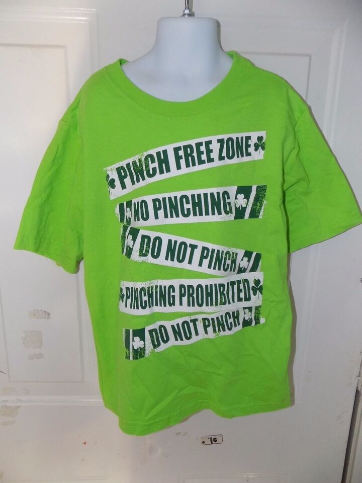SAINT PATRICK&#39;S DAY BRIGHT GREEN SHORT SLEEVE SHIRT SIZE M (8) BOY&#39;S  NWOT - $16.20