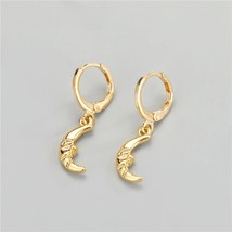 1Pair New Cute Shiny Crystal Star Moon Hoop Earrings For Women Simple Vintage Cr - £7.14 GBP