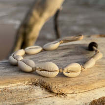 da Hawaiian Store Natural Cowrie Shell Bracelet - £7.05 GBP